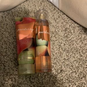 New bath and body works Pearberry two piece set